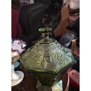 Vtg Anchor Hocking 8 Sided Compote Pedestal Green Glass Grapes Candy Dish W/Lid